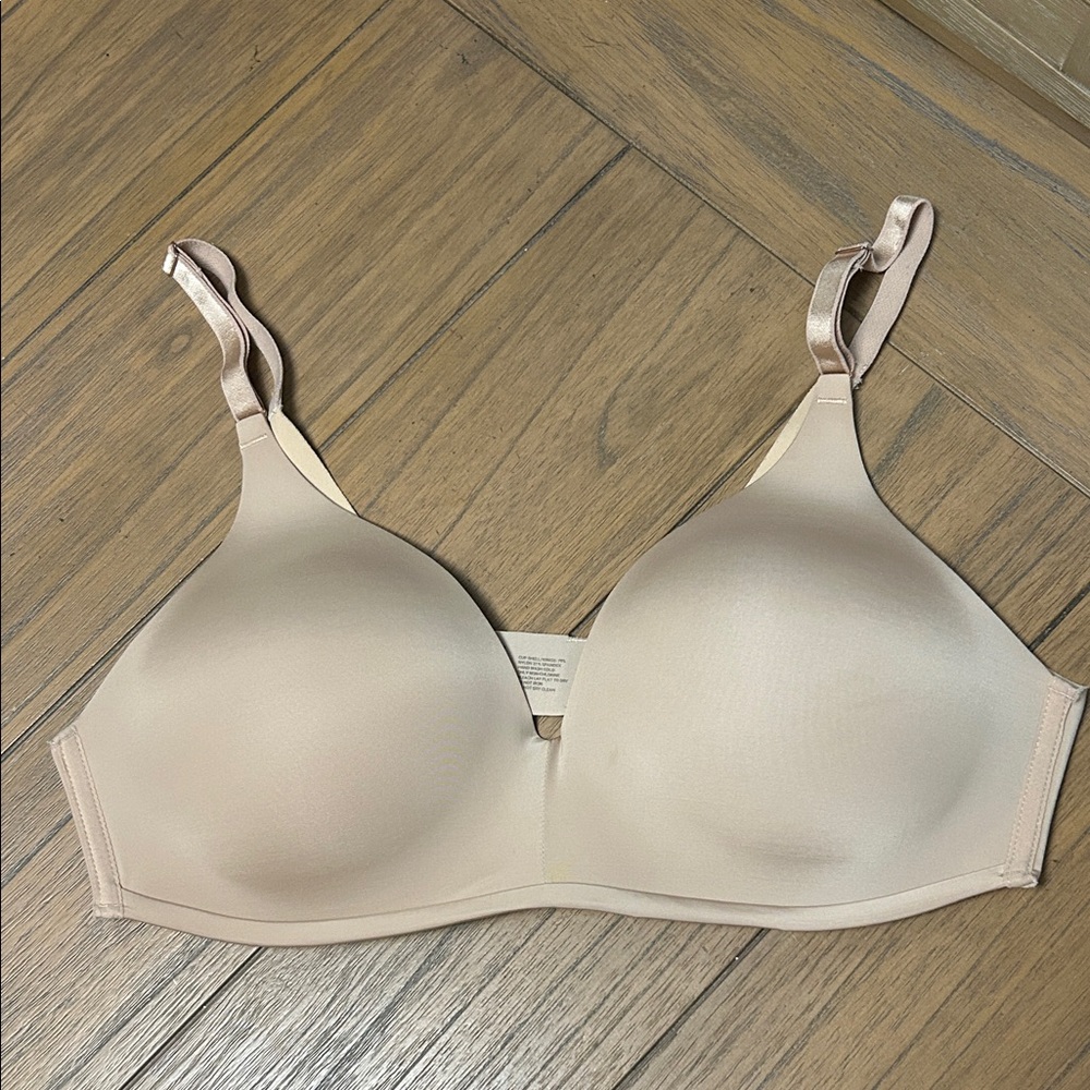 SOMA Vanishing 360° wireless Nude Bra